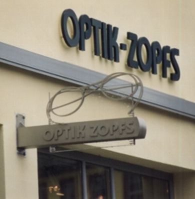 Fassadenwerbung Ausleger Buchstaben Zopfs - JavaScript ist deaktiviert